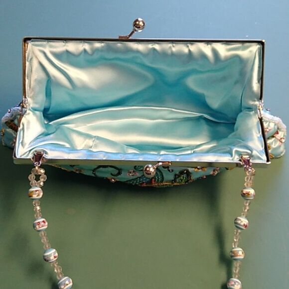 Embellished Beaded Kiss Clasp Clutch Cottagecore Grandmacore Granny Chic - Picture 4 of 7